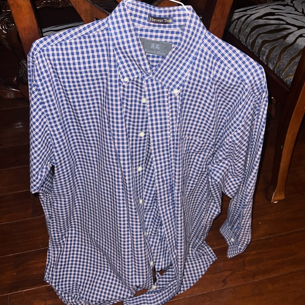 Men’s Hinton & Hinton Button Down Dress Shirt- Only worn about 5 times